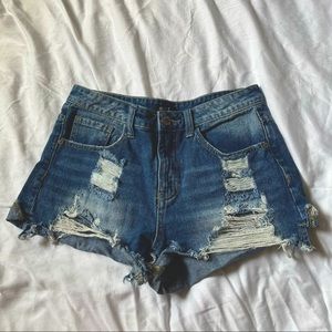 HIGH WAISTED DENIM SHORTS